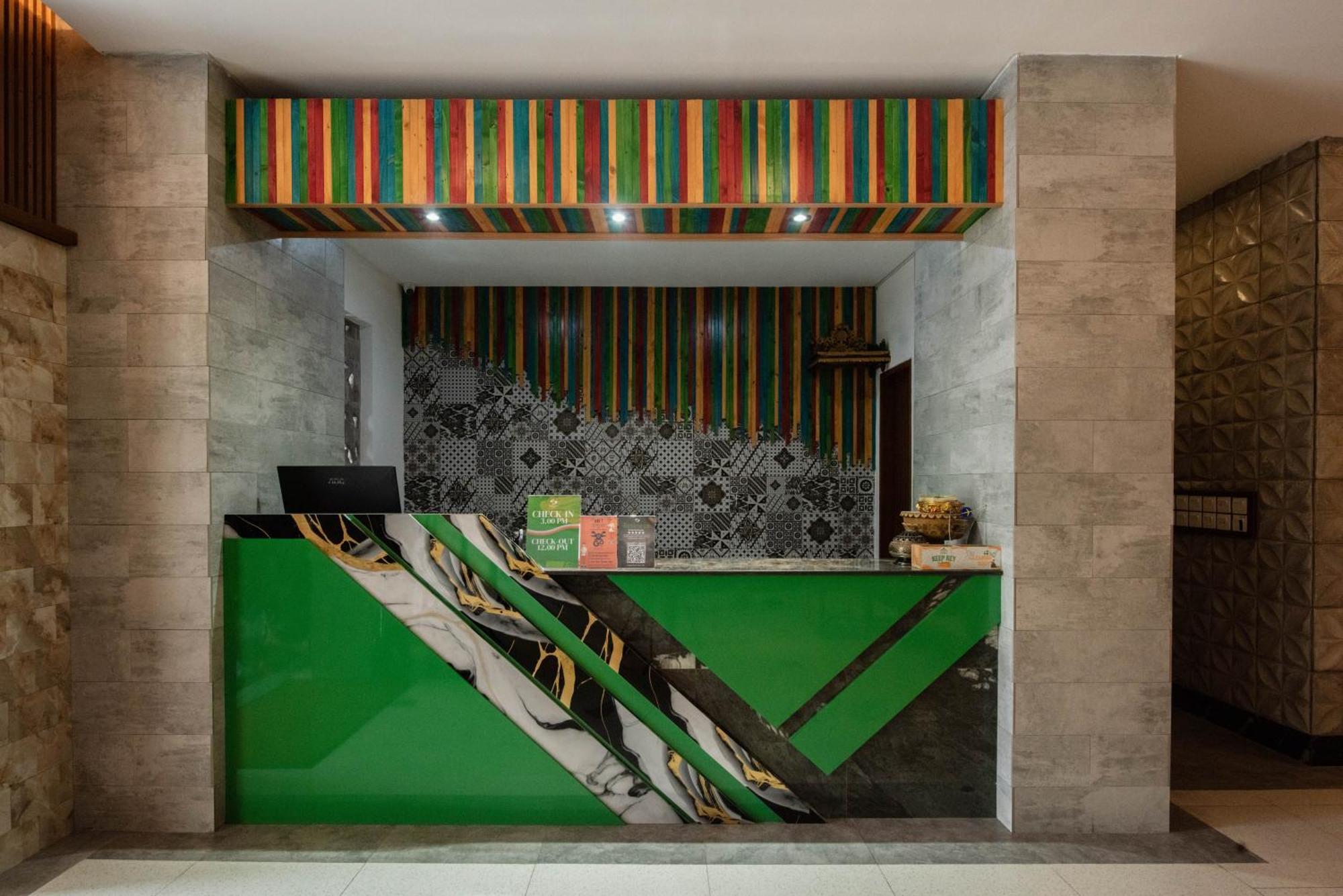 Sandat Hotel Legian Zewnętrze zdjęcie