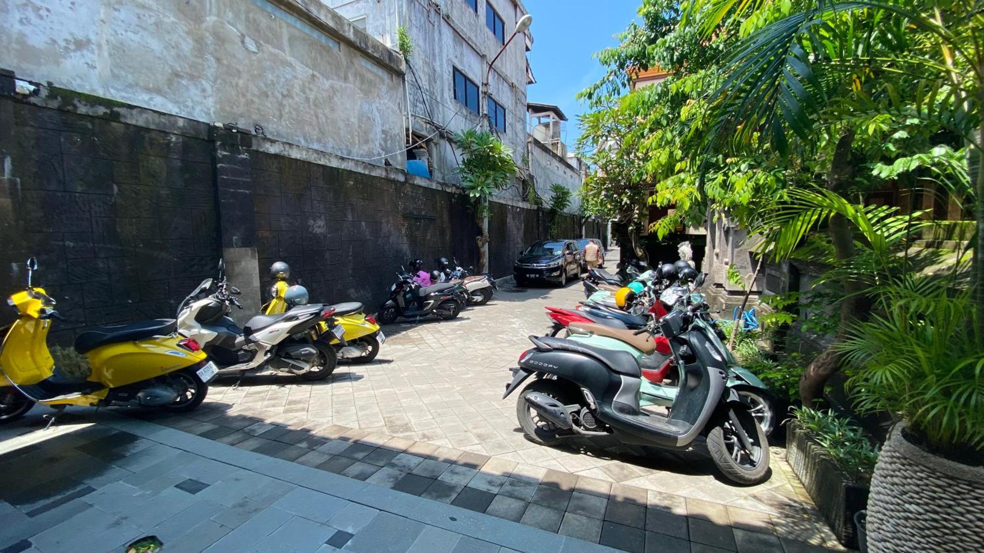 Sandat Hotel Legian Zewnętrze zdjęcie